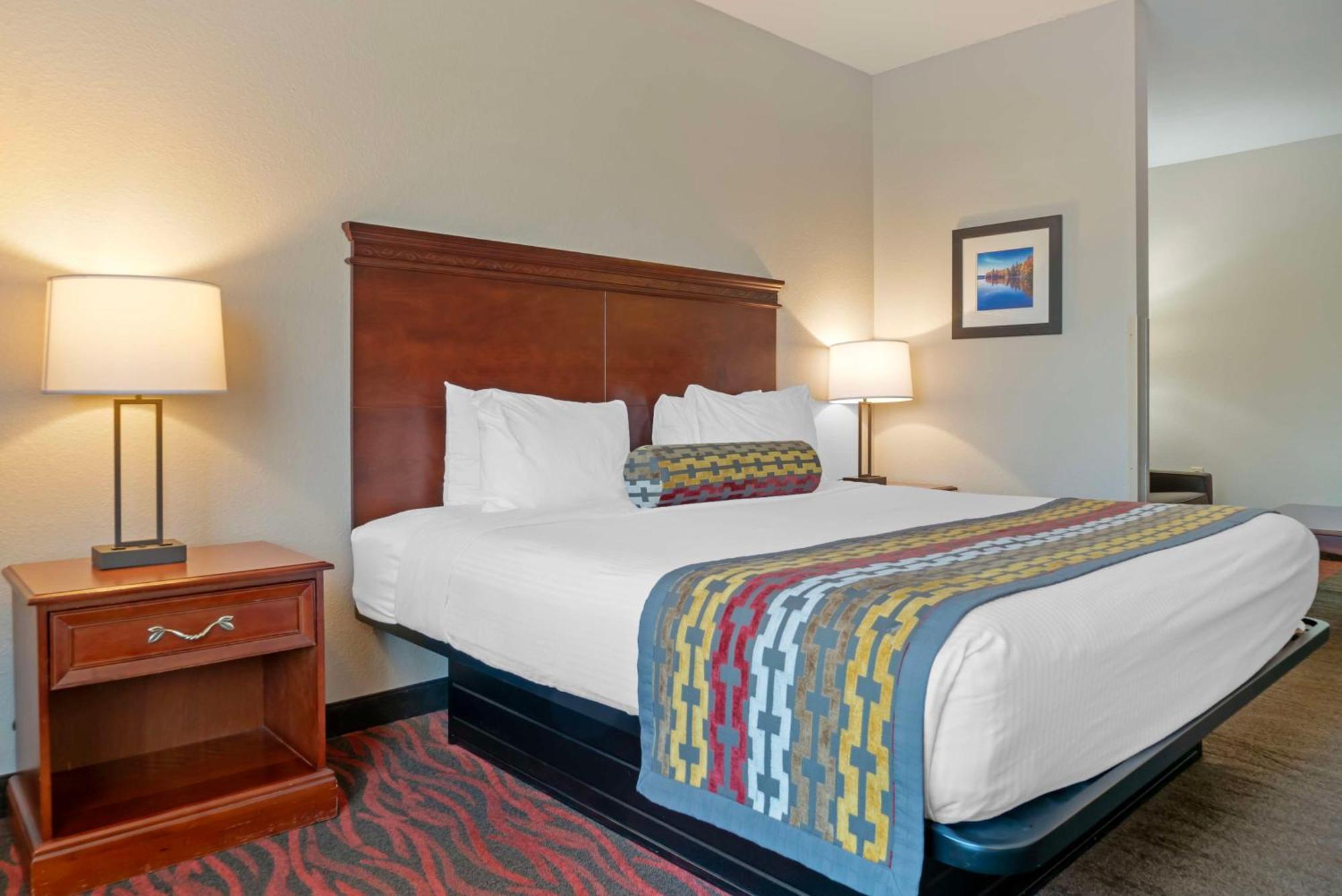 Best Western Executive Inn & Suites Grand Rapids Exterior photo