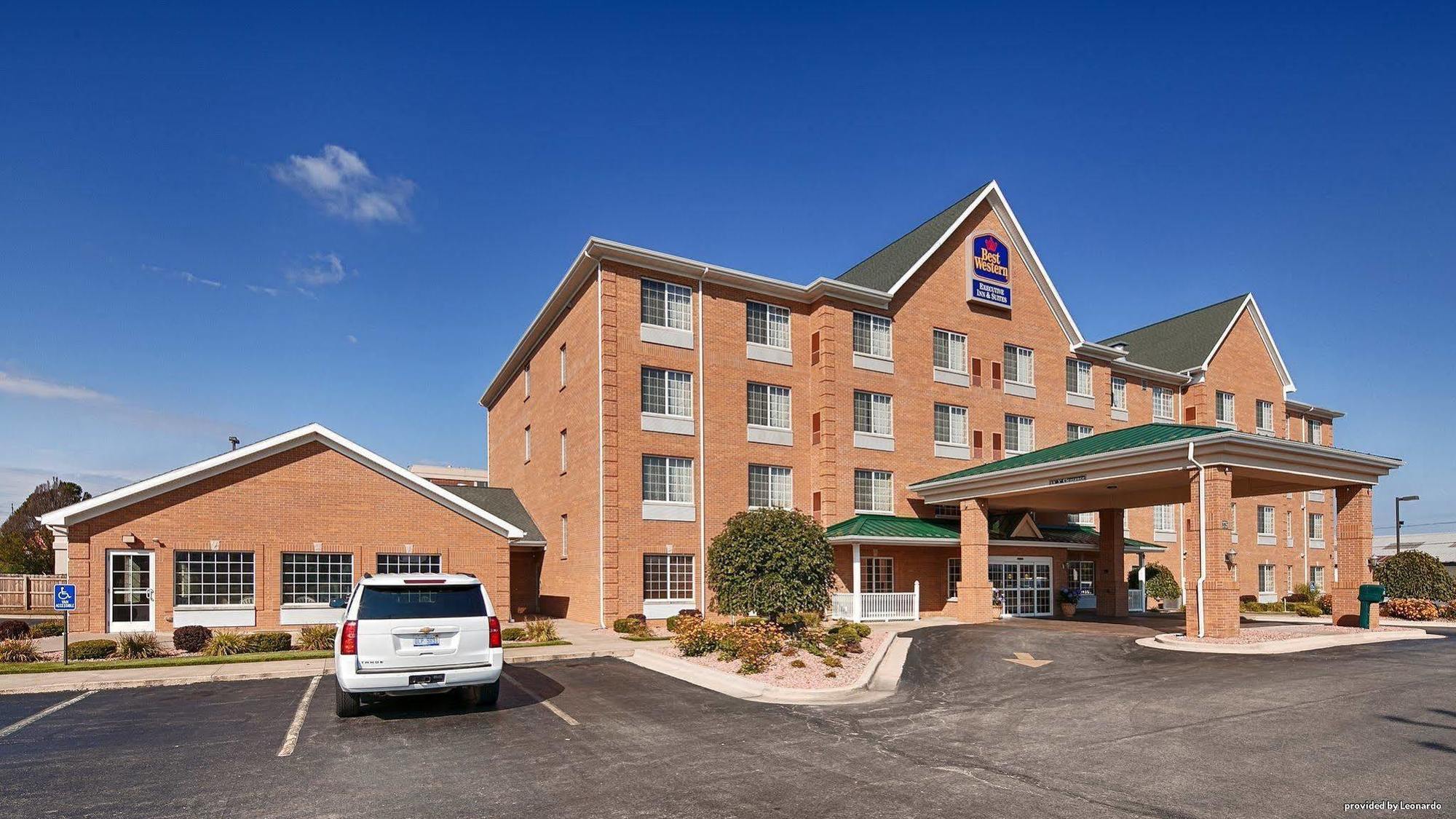 Best Western Executive Inn & Suites Grand Rapids Exterior photo